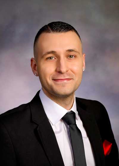 Headshot of Nathan Skoufis